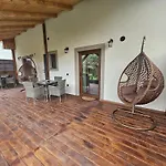 Arbor Inn
