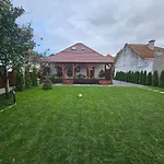 Arbor Inn